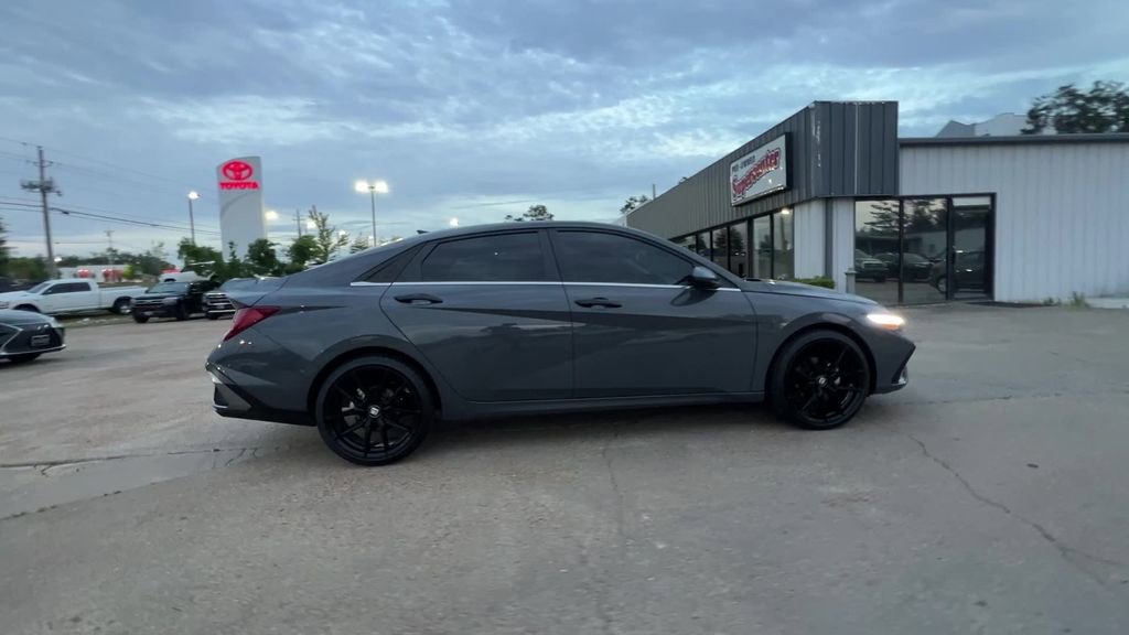 Used 2024 Hyundai Elantra SEL w/ Convenience Package image 7