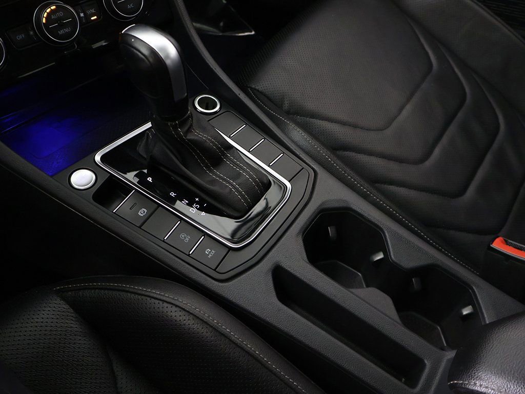 Used 2021 Volkswagen Jetta SEL Premium image 55