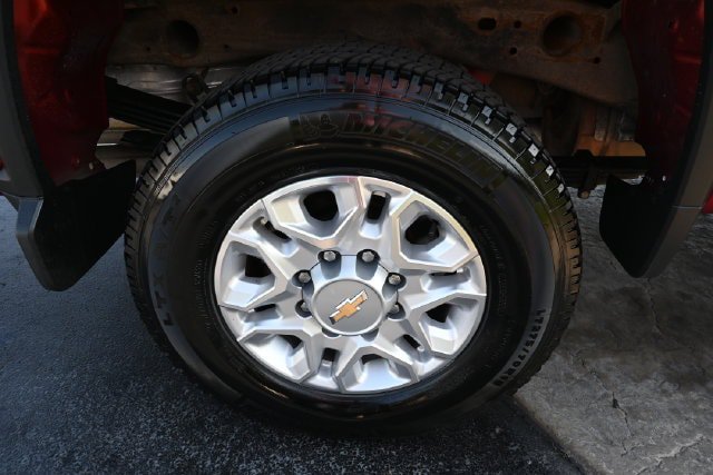 Used 2022 Chevrolet Silverado 2500 LT AWD/4WD image 12