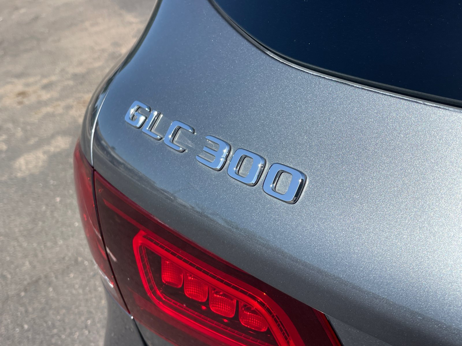 Used 2022 Mercedes-Benz GLC 300 w/ Premium Package Lite image 22