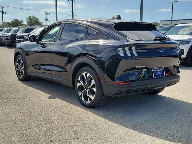 Certified 2025 Ford Mustang Mach-E Select AWD/4WD image 4