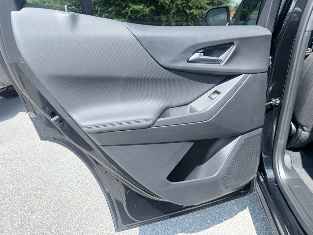 Used 2026 Chevrolet Equinox LT FWD image 28