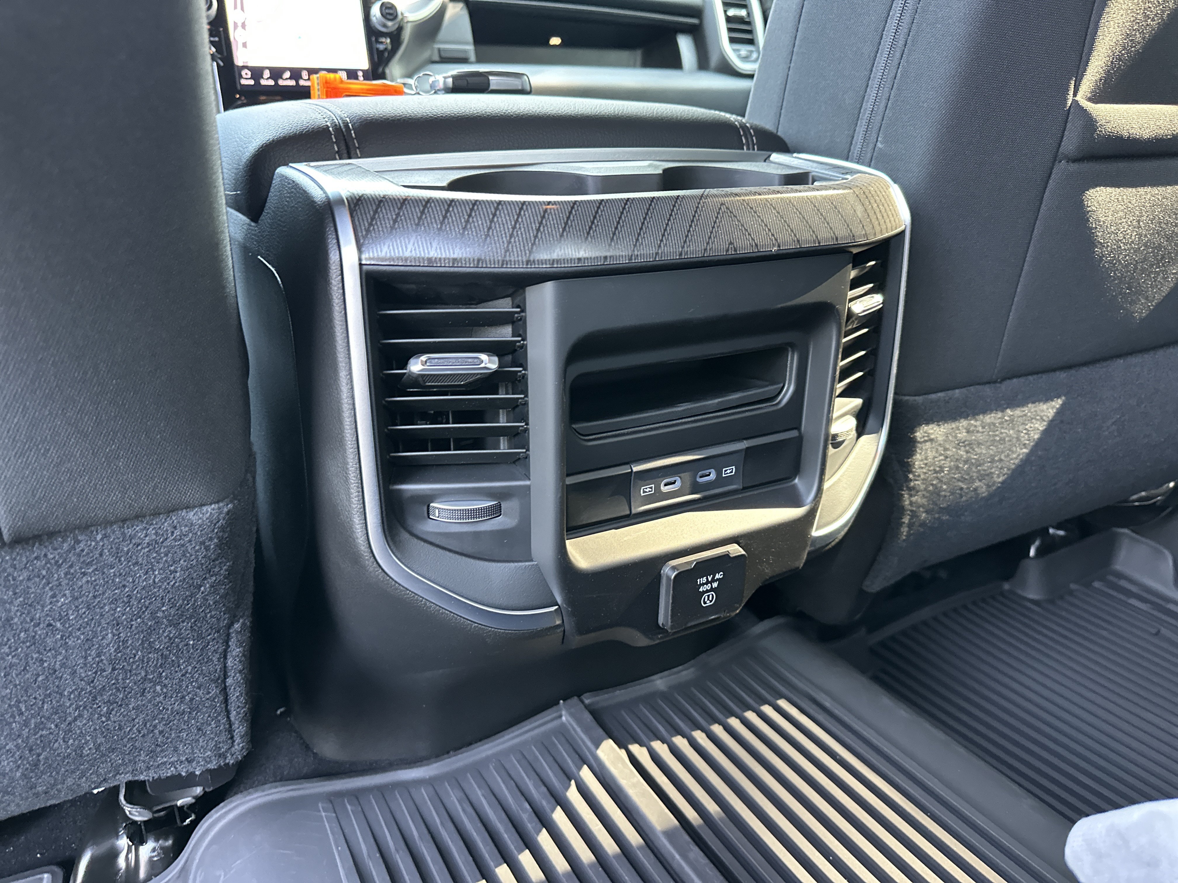 New 2026 RAM 3500 Big Horn AWD/4WD image 32