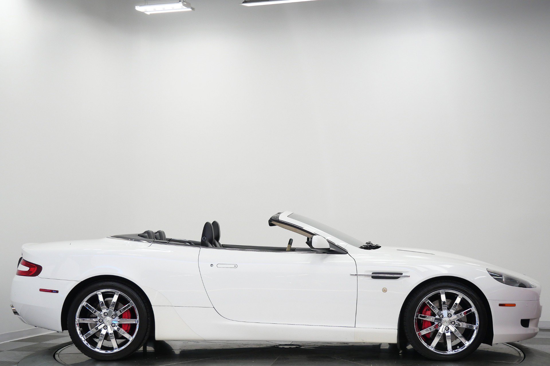 Used 2008 Aston Martin DB9 Volante RWD image 50