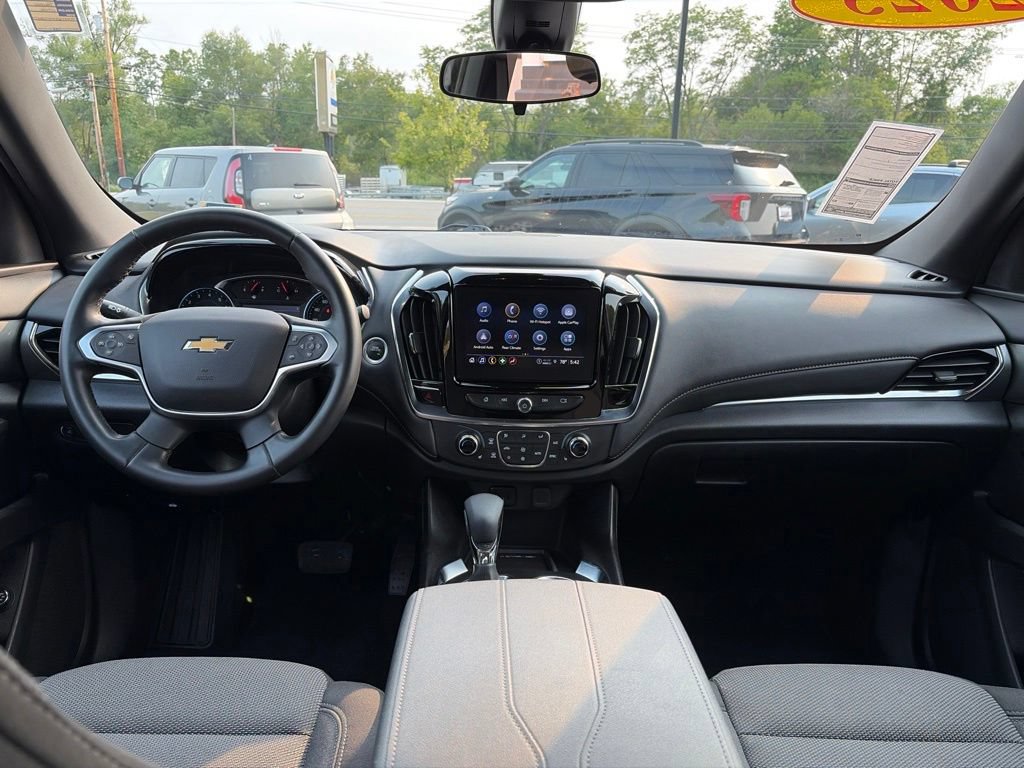 New 2023 Chevrolet Traverse LT w/ LPO, Floor Liner Package AWD/4WD image 20