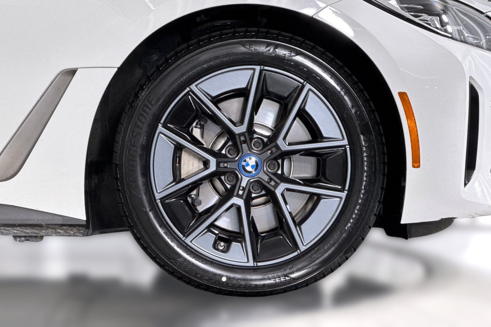 Certified 2023 BMW i4 eDrive35 RWD image 12
