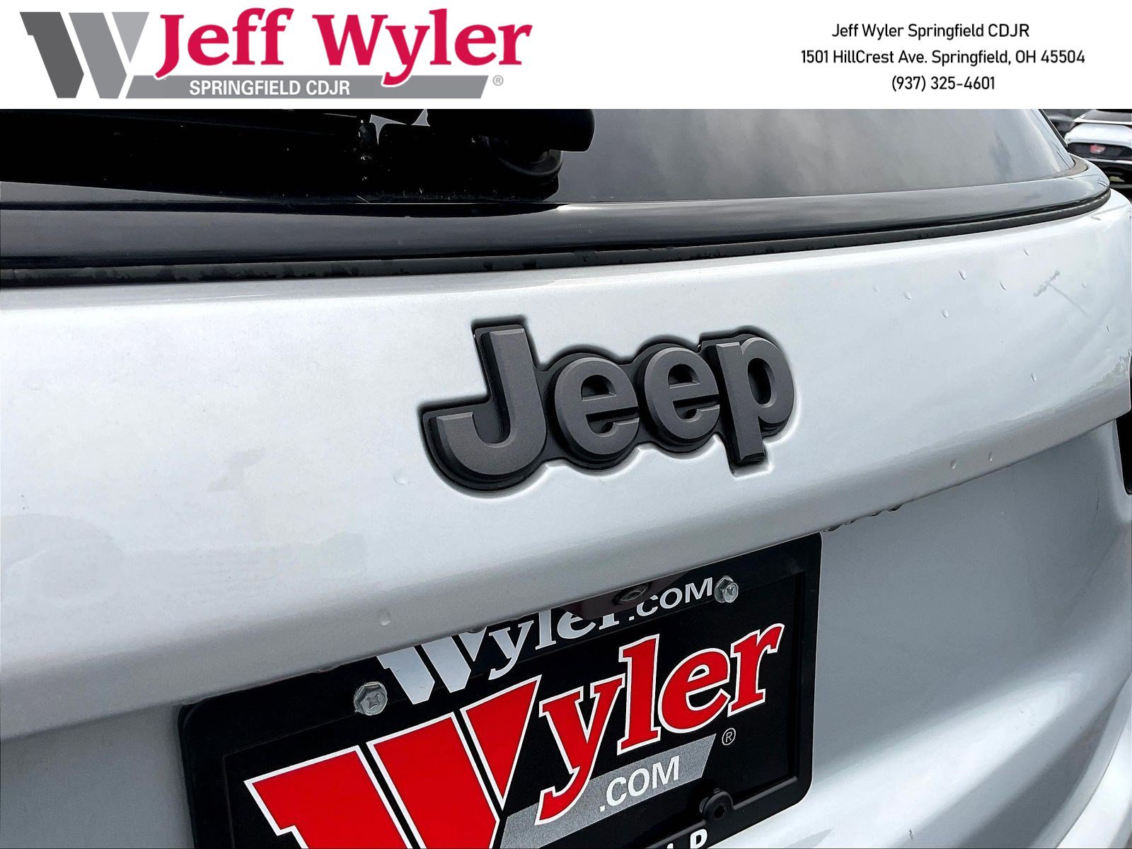 New 2026 Jeep Compass Latitude AWD/4WD image 15