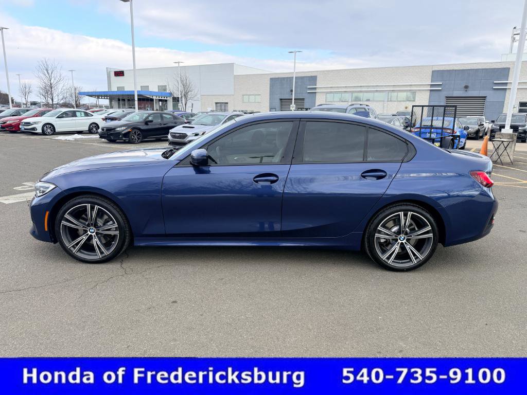 Used 2022 BMW 330i Sedan w/ Driving Assistance Package image 3