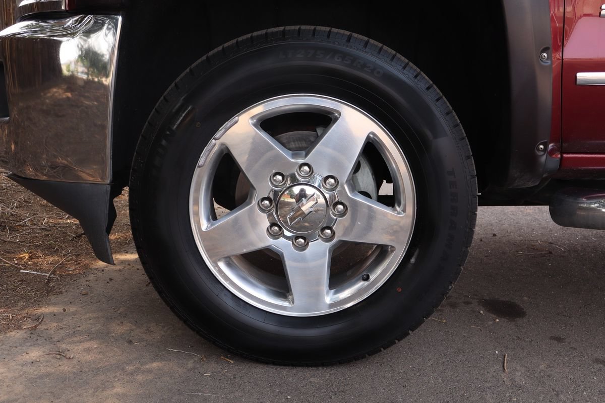 Used 2015 Chevrolet Silverado 2500 LTZ w/ Duramax Plus Package AWD/4WD image 40