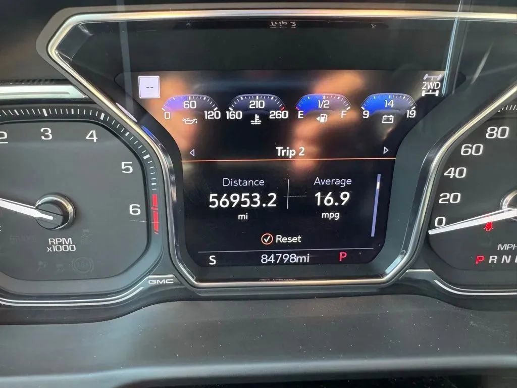 Used 2020 GMC Sierra 1500 Denali w/ Driver Alert Package II AWD/4WD image 26