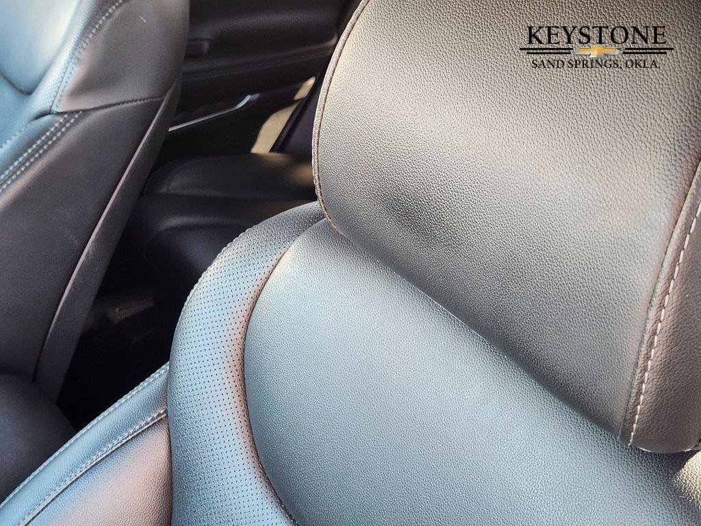 Used 2023 Hyundai Santa Fe SEL w/ Premium Package image 16