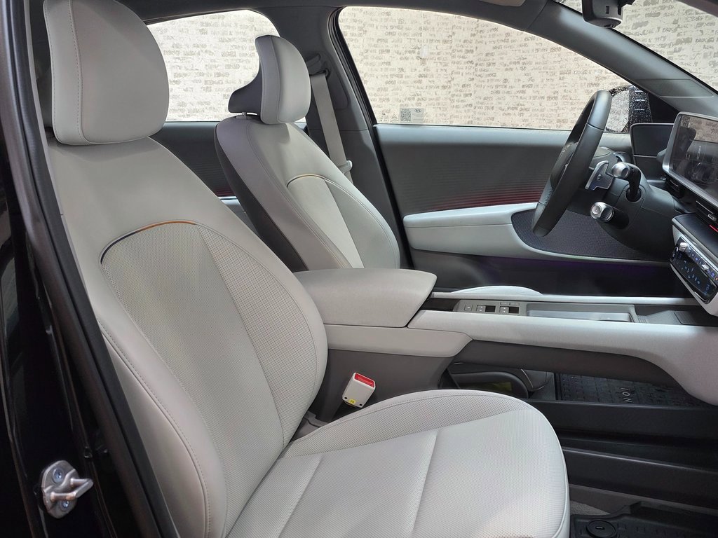Certified 2025 Hyundai Ioniq 6 SEL image 8