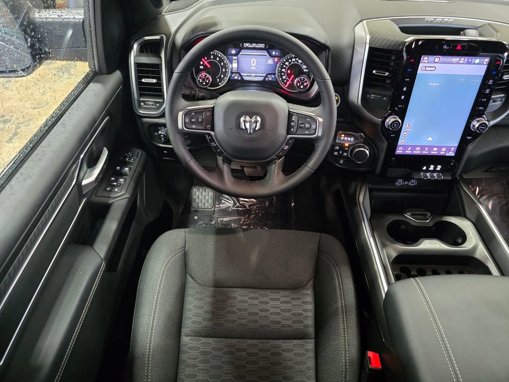 New 2026 RAM 1500 4x4 Crew Cab image 27