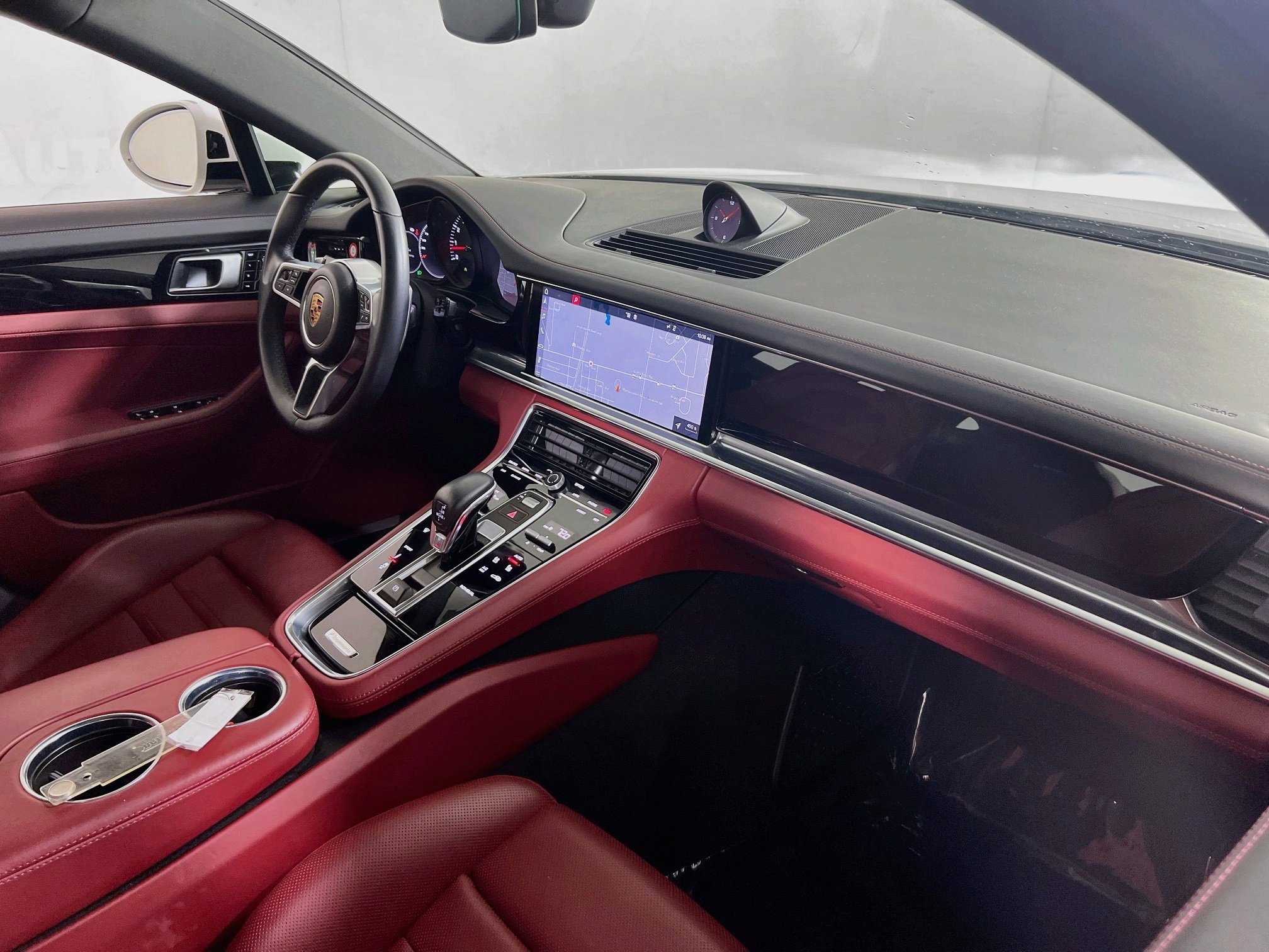 Used 2020 Porsche Panamera 4 AWD/4WD image 29
