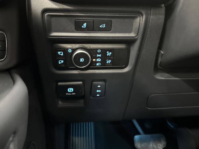 Used 2024 Ford Expedition Max Platinum AWD/4WD image 26