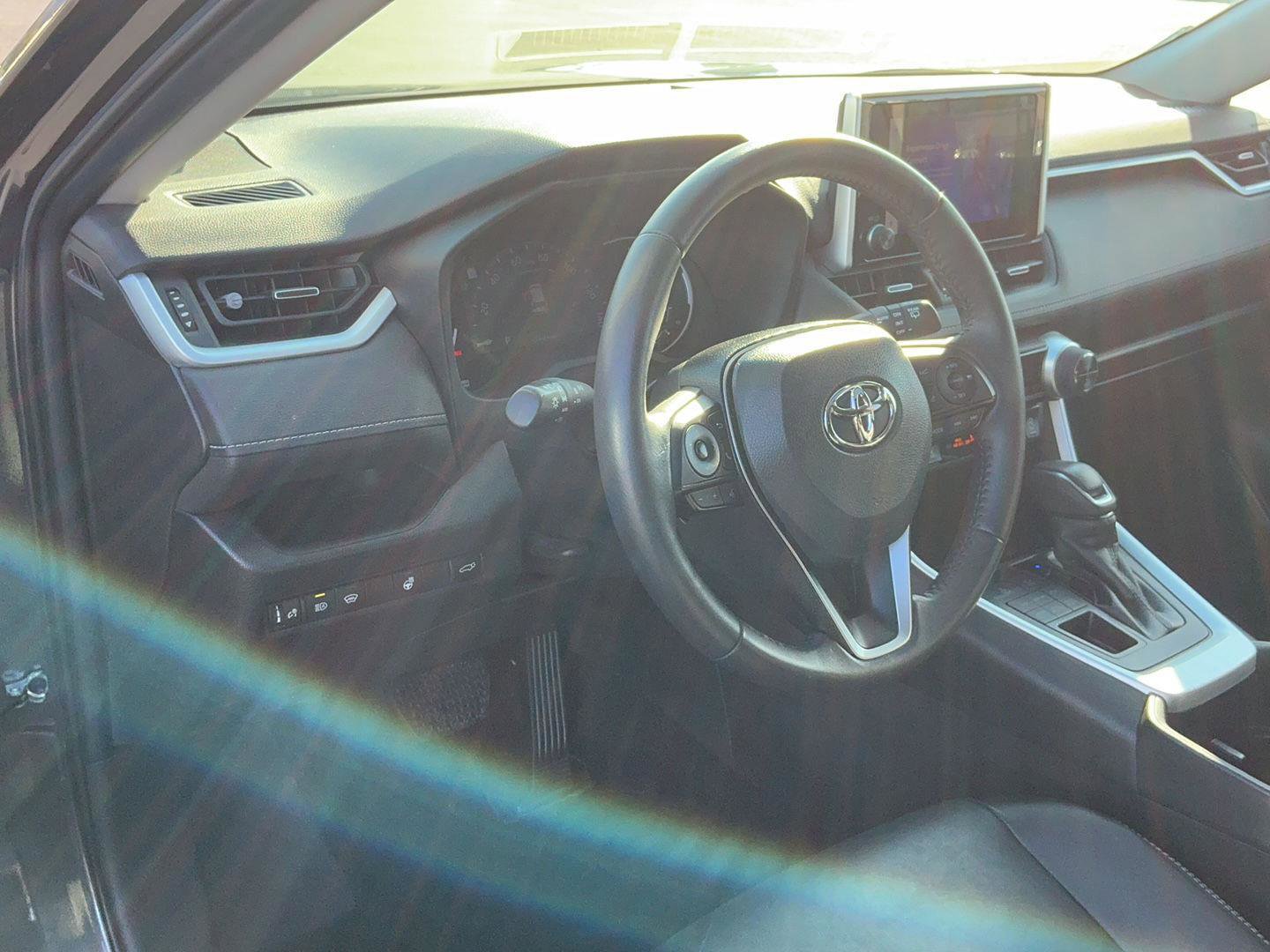 Certified 2023 Toyota RAV4 XLE Premium AWD/4WD image 19