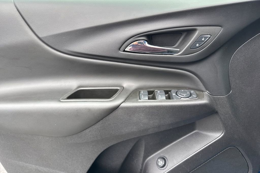 Used 2024 Chevrolet Equinox LT AWD/4WD image 17