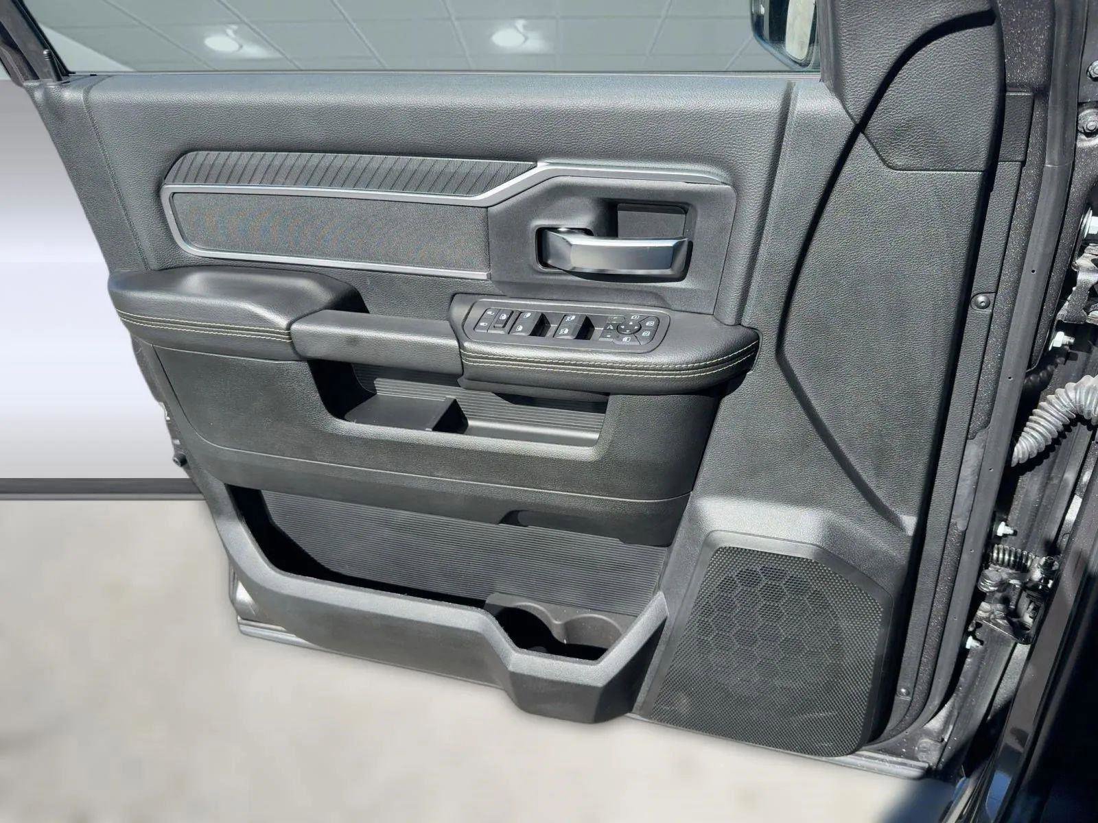 New 2025 RAM 2500 Lone Star image 12