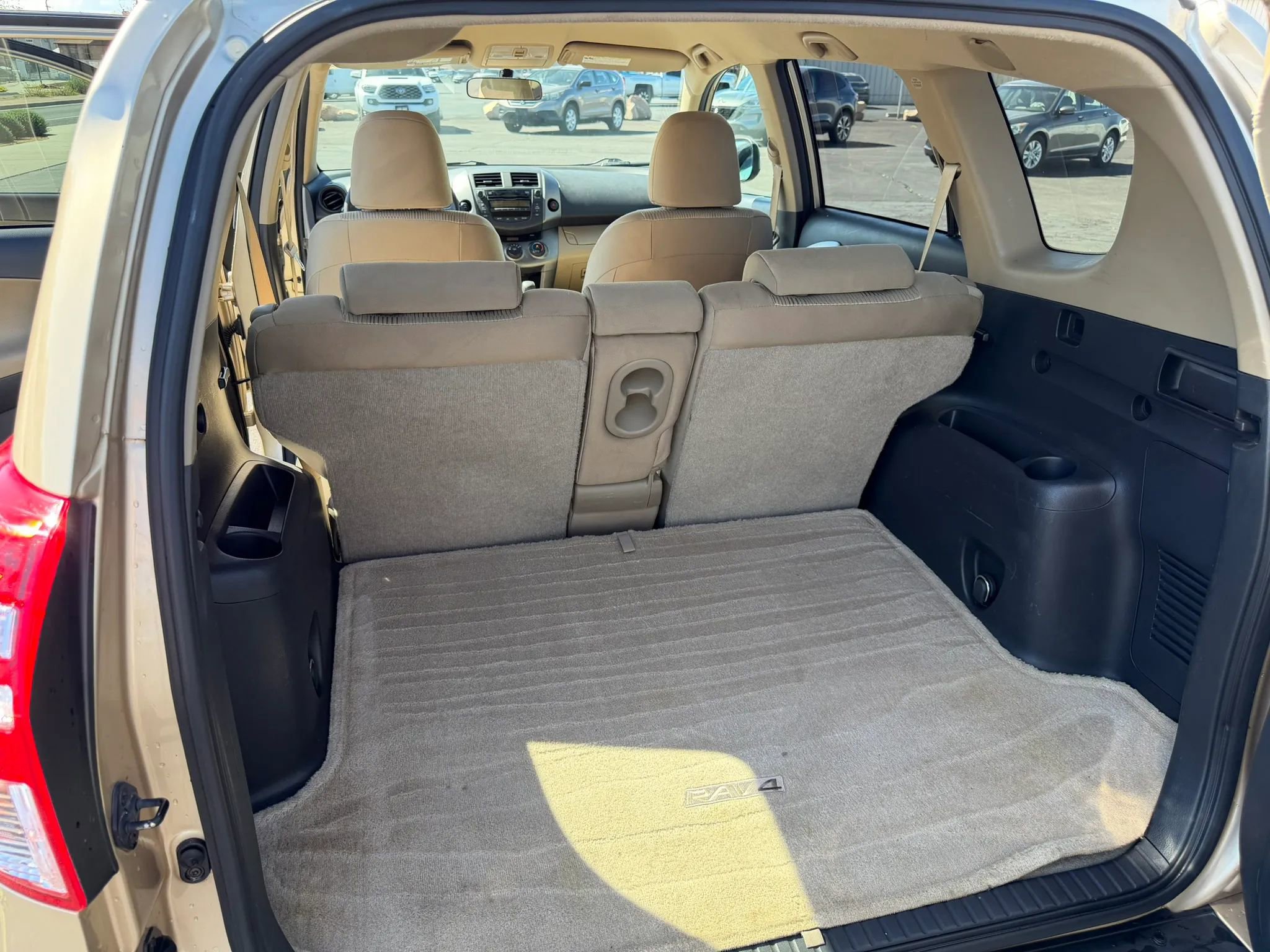 Used 2011 Toyota RAV4 4WD w/ Base L4 Extra Value Pkg image 21