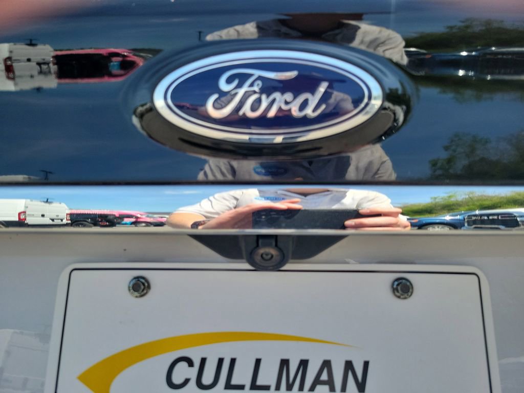 Used 2020 Ford Edge SE image 35