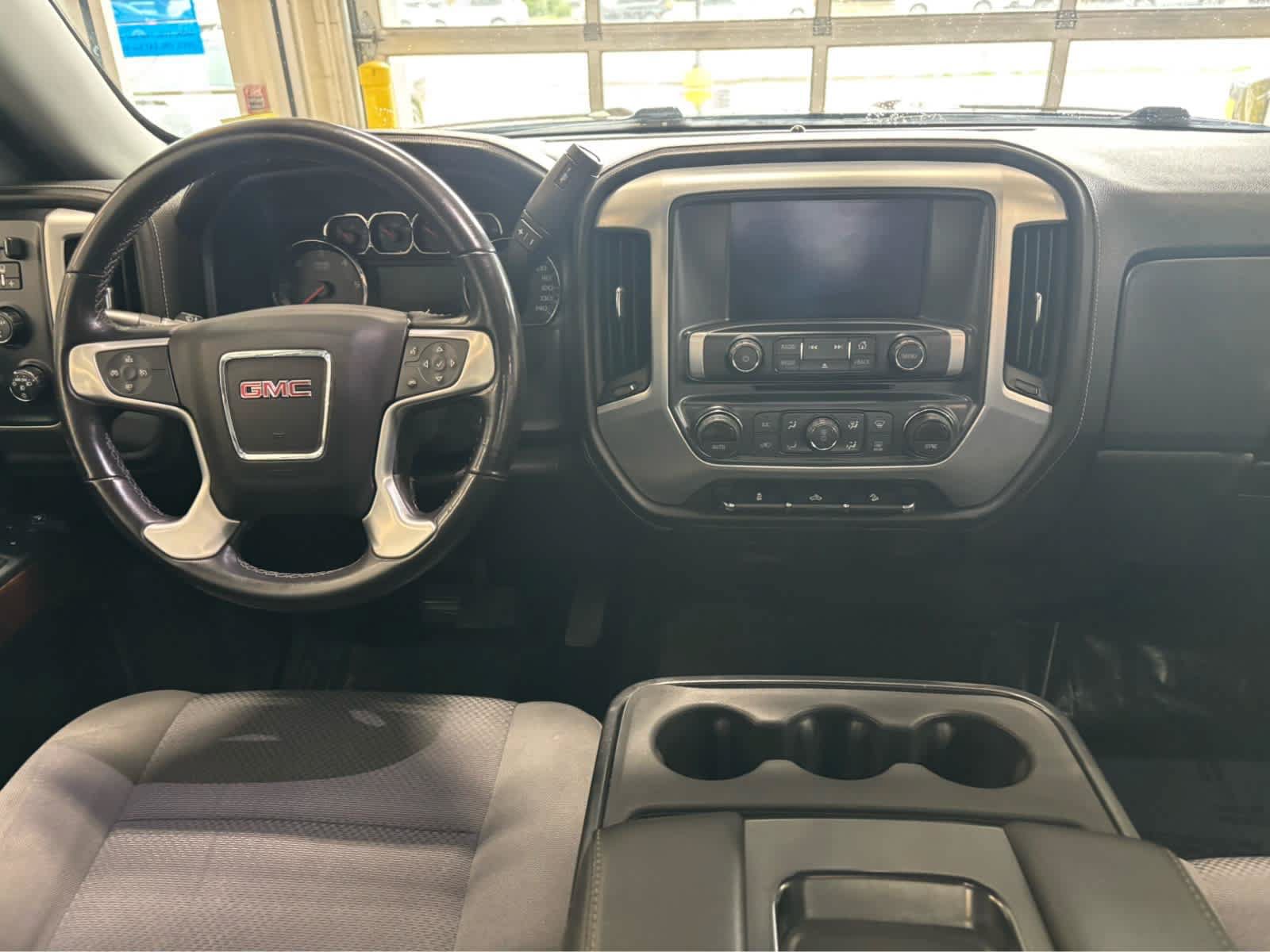 Used 2018 GMC Sierra 1500 SLE w/ SLE Value Package AWD/4WD image 8