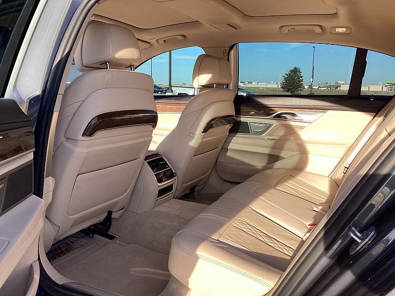 Used 2018 BMW 740i image 16