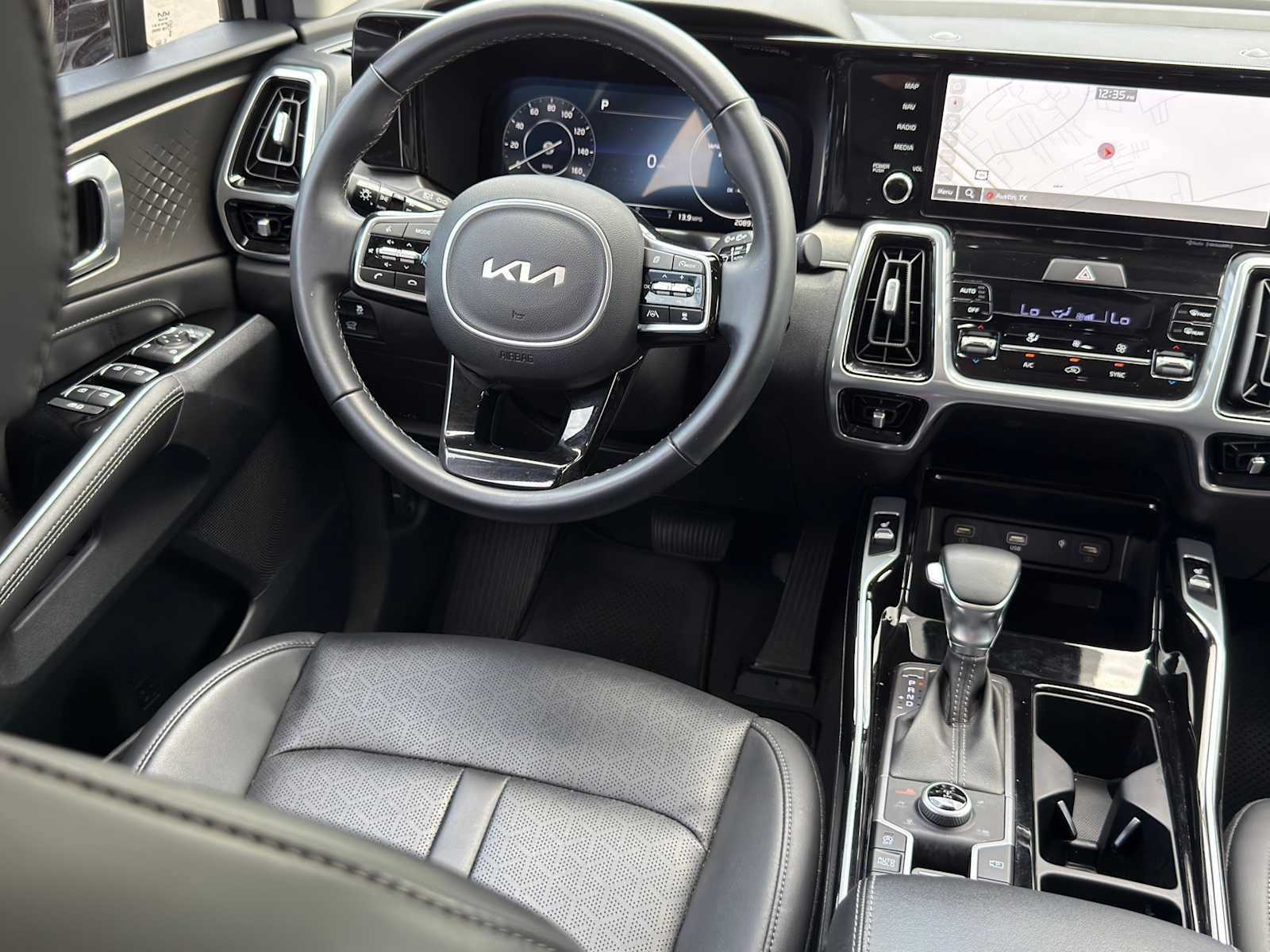 Certified 2023 Kia Sorento SX image 22