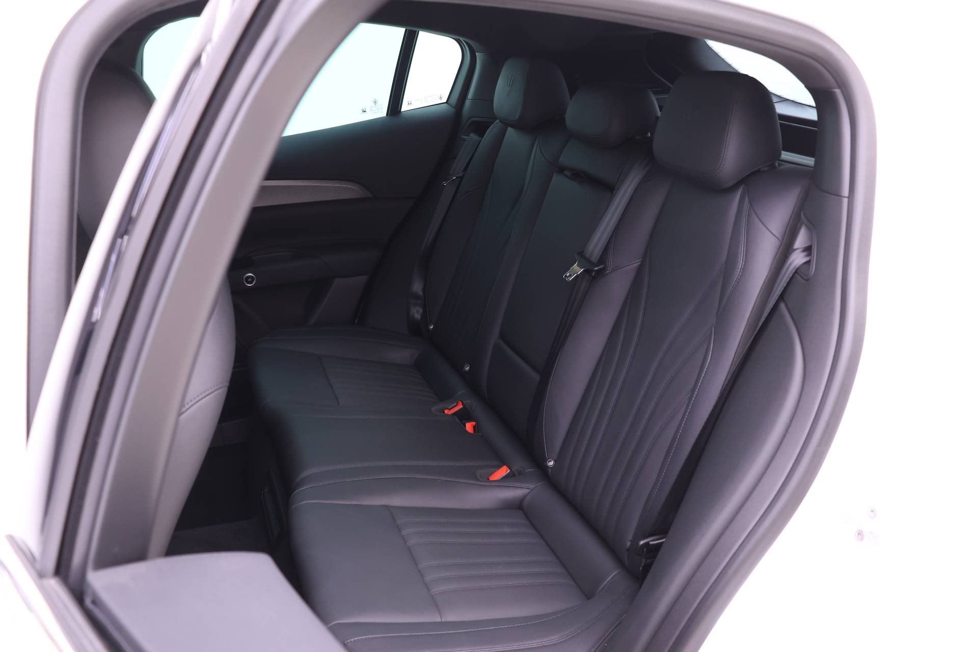 Used 2023 Maserati Grecale GT image 14