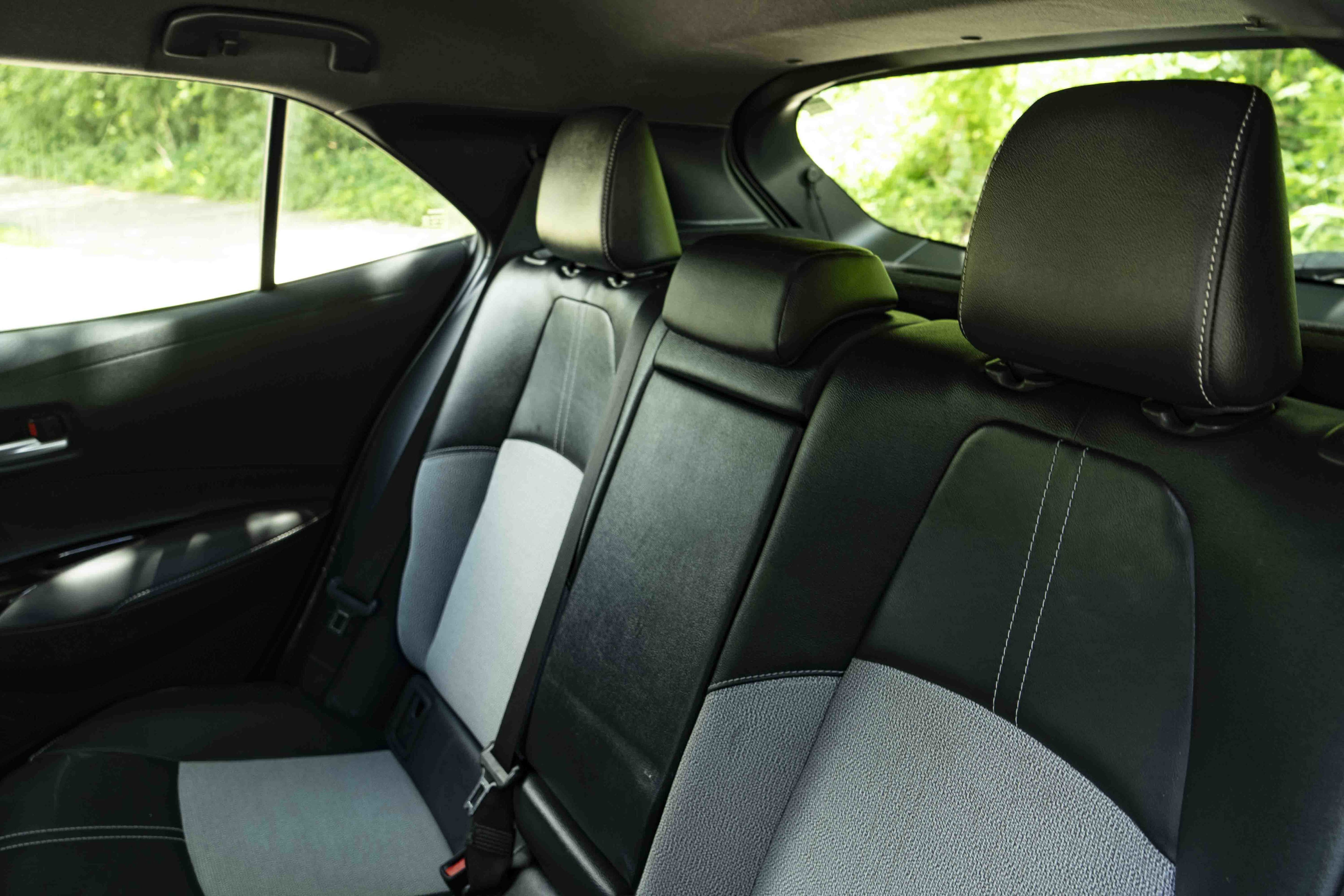 Used 2020 Toyota Corolla XSE FWD image 18