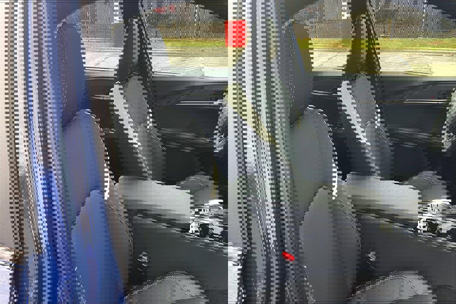 Used 2026 Toyota Camry SE image 9