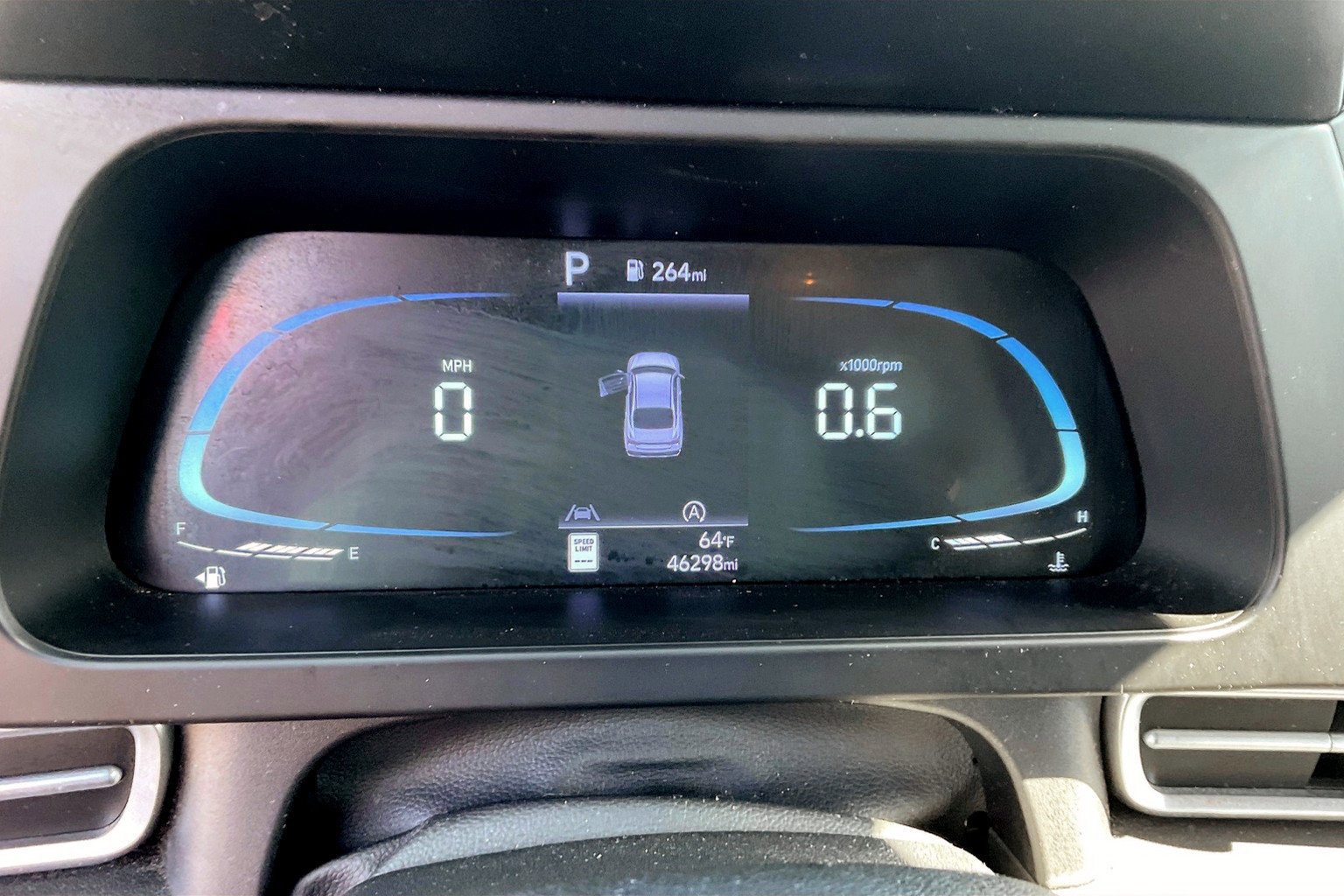 Used 2024 Hyundai Elantra SEL image 18