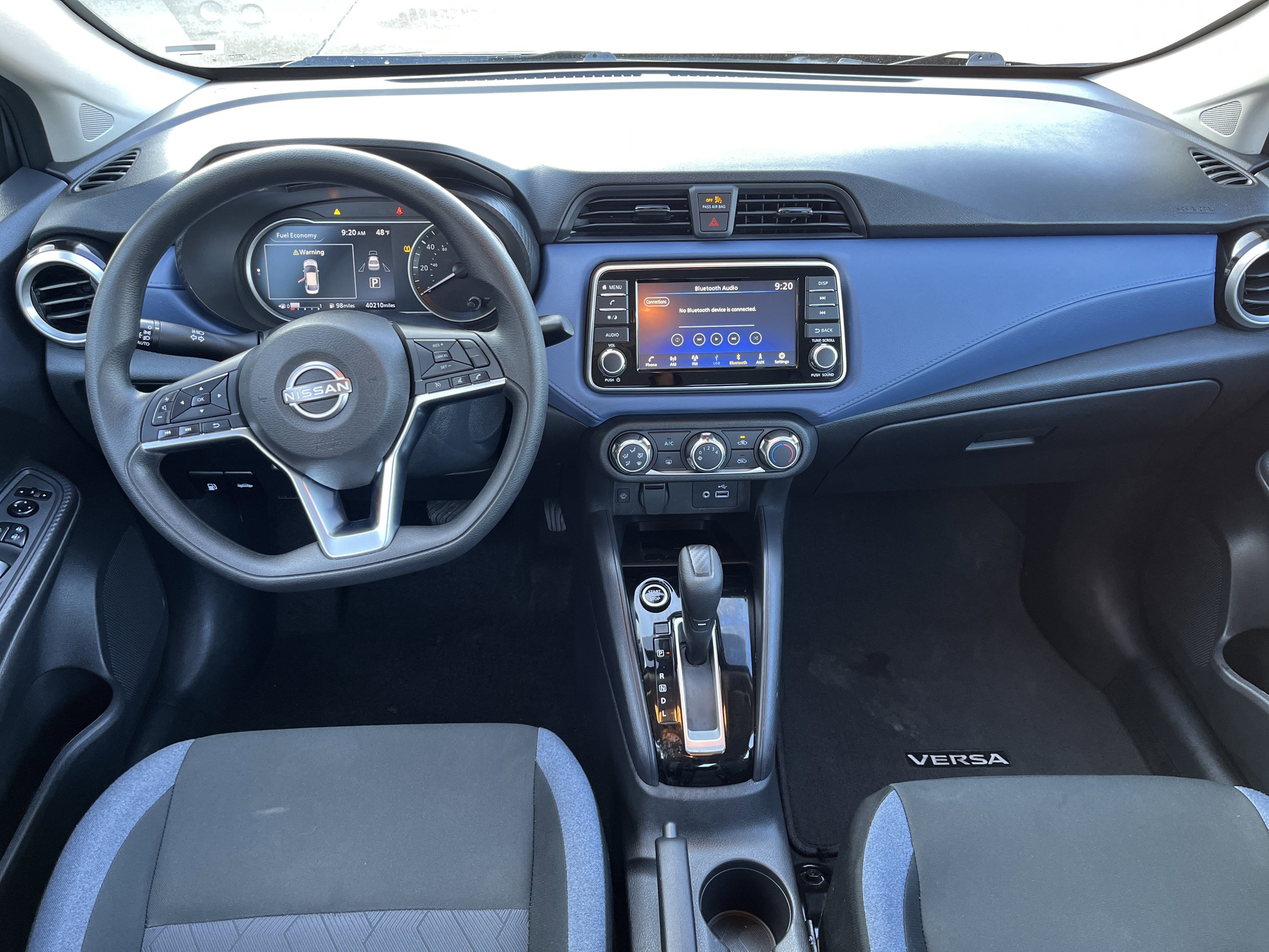 Used 2024 Nissan Versa SV image 5