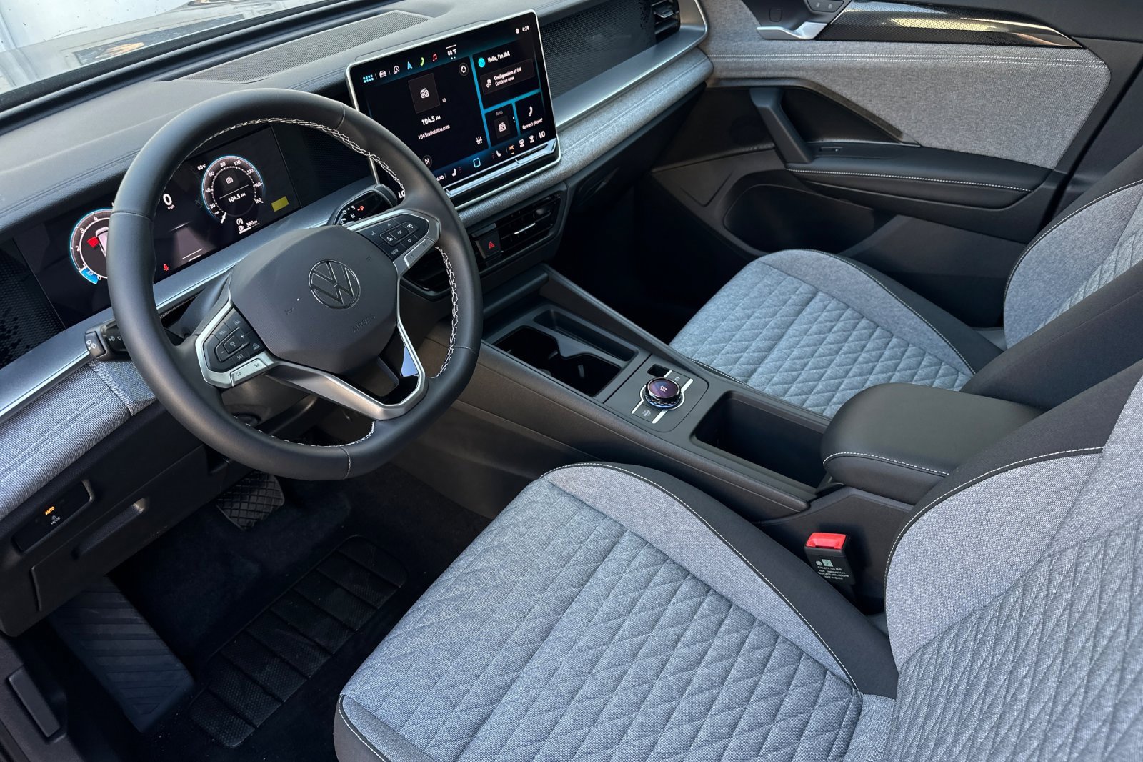 New 2025 Volkswagen Tiguan S image 8