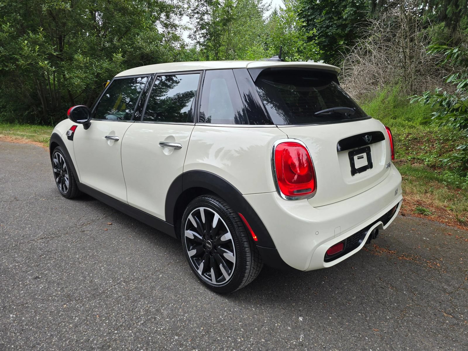 Used 2016 MINI Cooper S FWD image 3