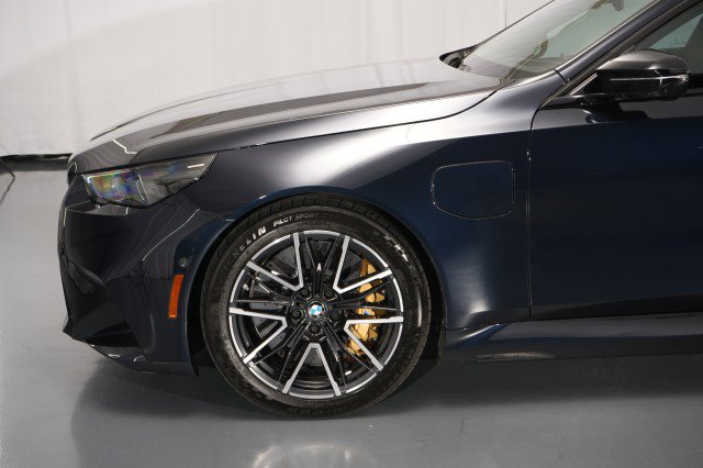 Used 2025 BMW M5 Touring w/ M Driver's Package AWD/4WD image 3