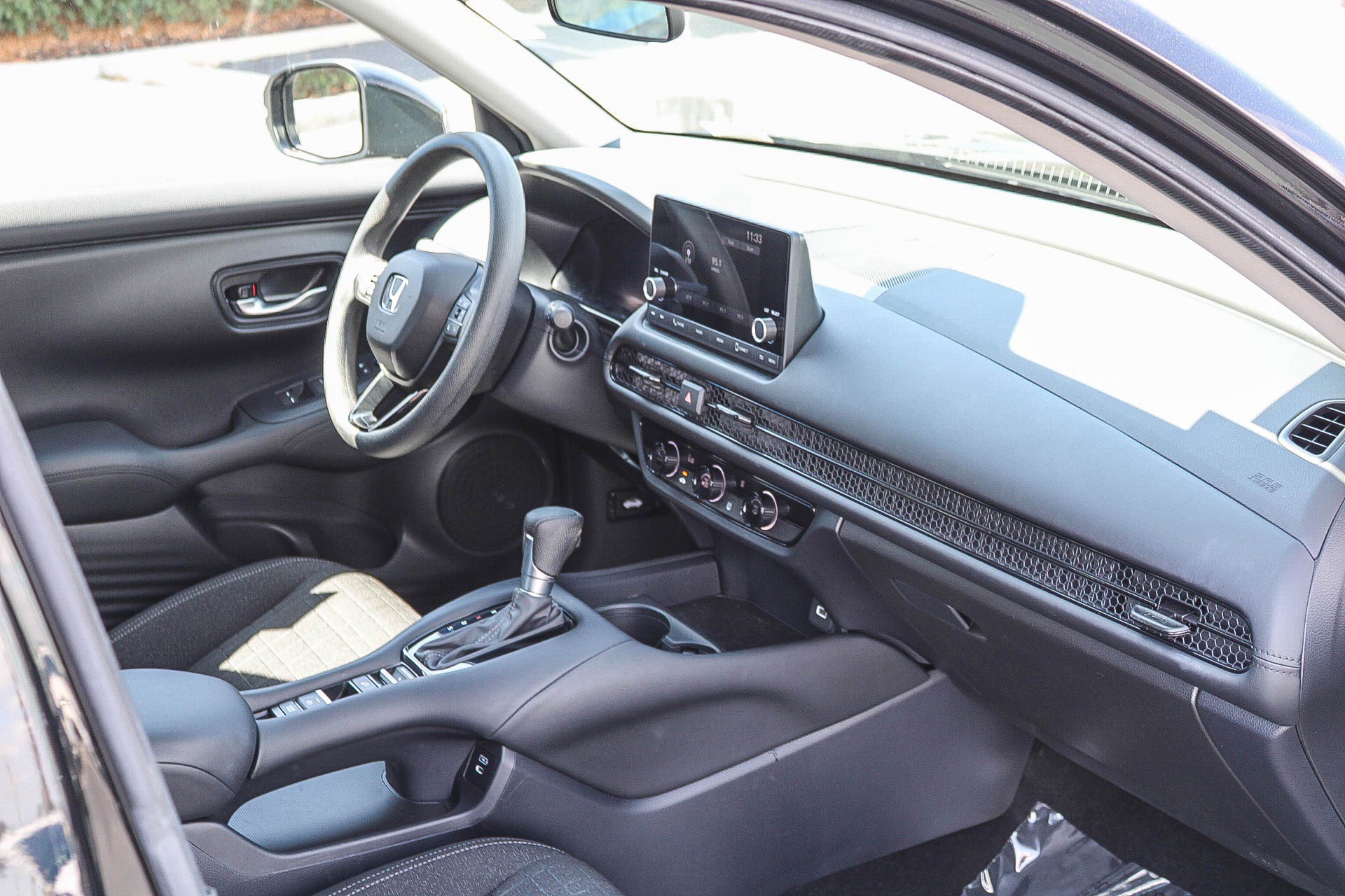 Certified 2024 Honda HR-V LX image 18