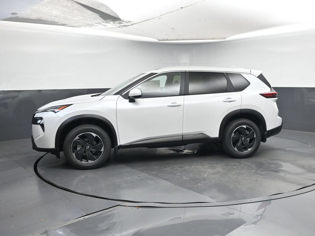 Used 2026 Nissan Rogue SV w/ SV Premium Package AWD/4WD image 2