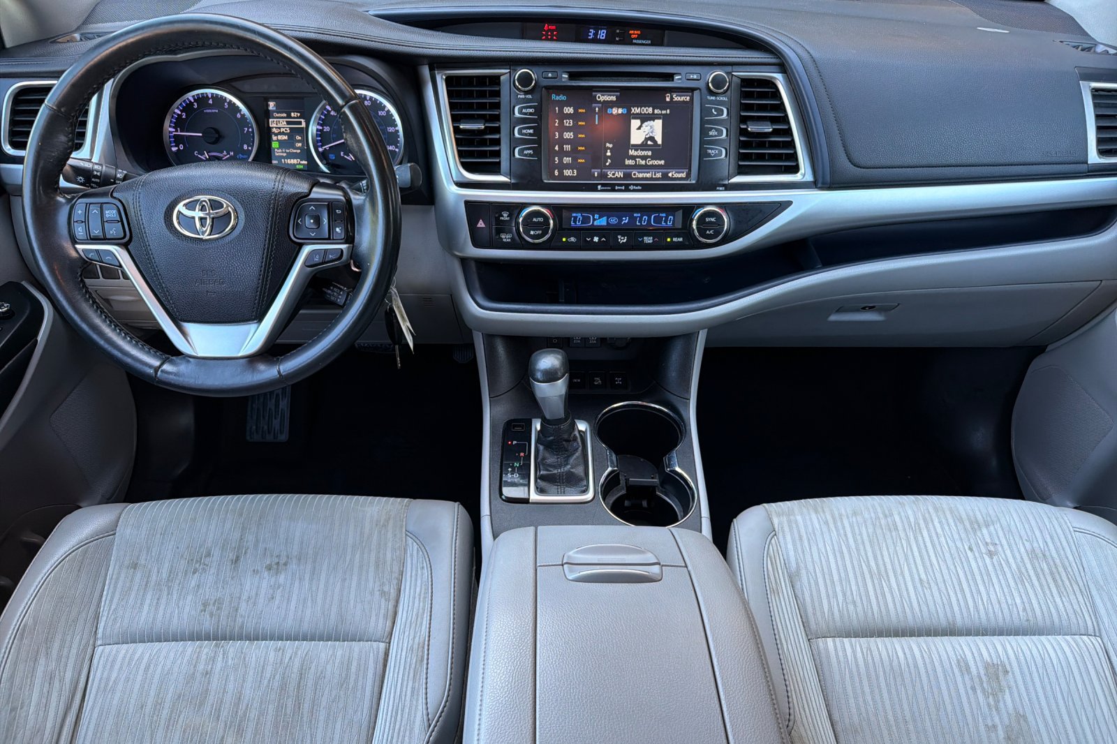 Used 2019 Toyota Highlander Plus AWD/4WD image 14