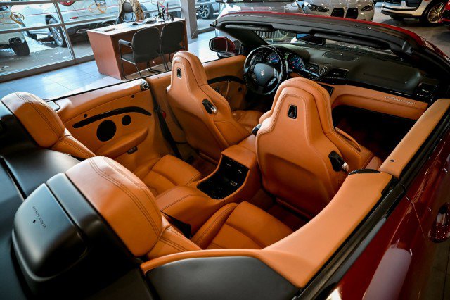 Used 2018 Maserati GranTurismo Convertible image 22