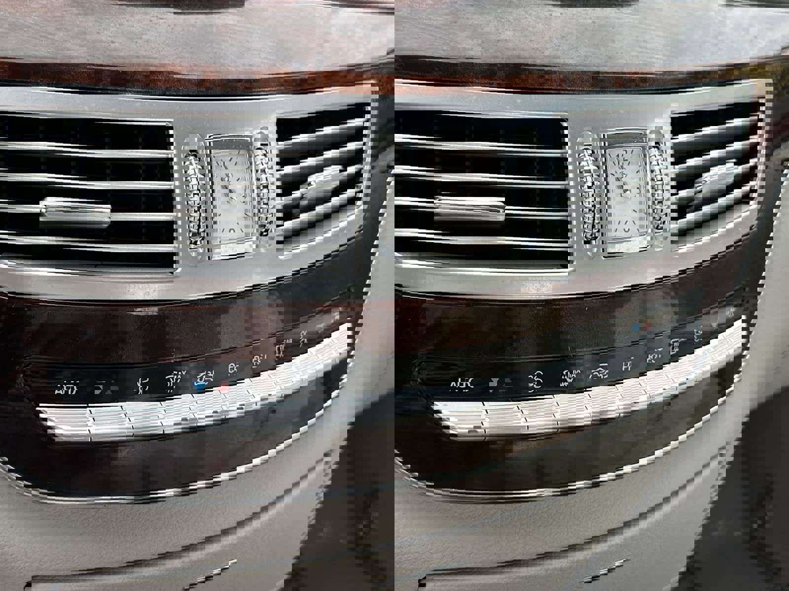 Used 2010 Mercedes-Benz S 550 image 27