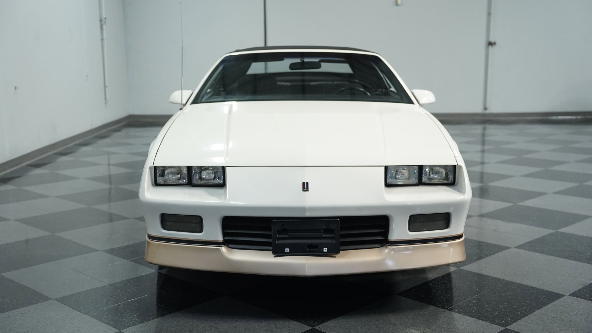 Used 1988 Chevrolet Camaro LT image 15