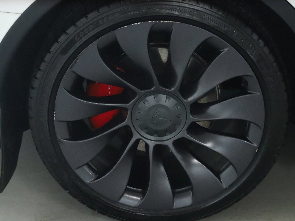 Used 2022 Tesla Model Y Performance AWD/4WD image 12