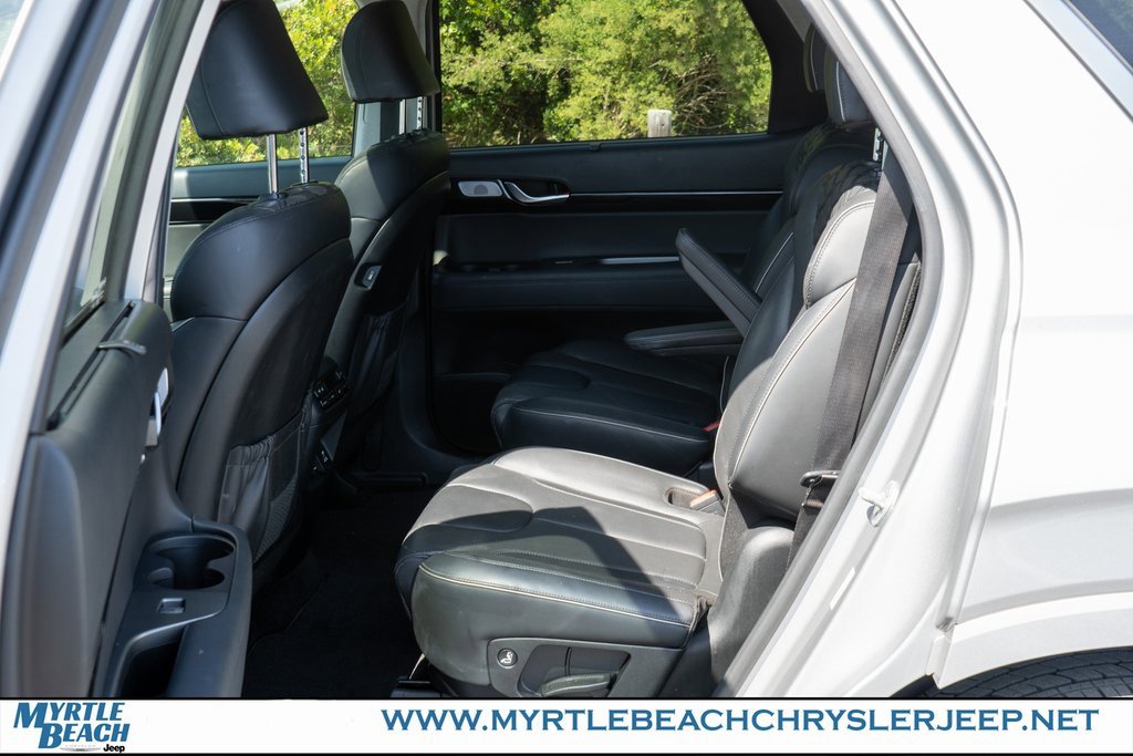Used 2022 Hyundai Palisade Limited w/ Cargo Package image 14