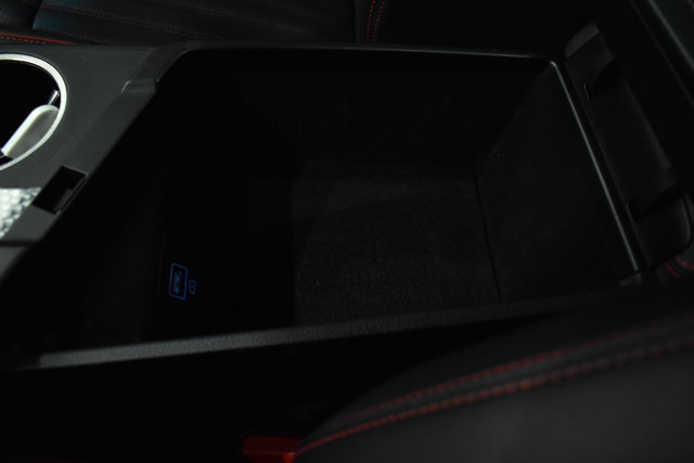 Used 2022 Genesis G70 3.3T w/ Sport Advanced Package image 25