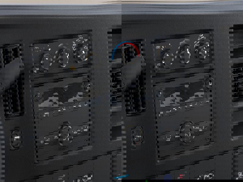 New 2025 Chevrolet Express 2500 Extended image 44