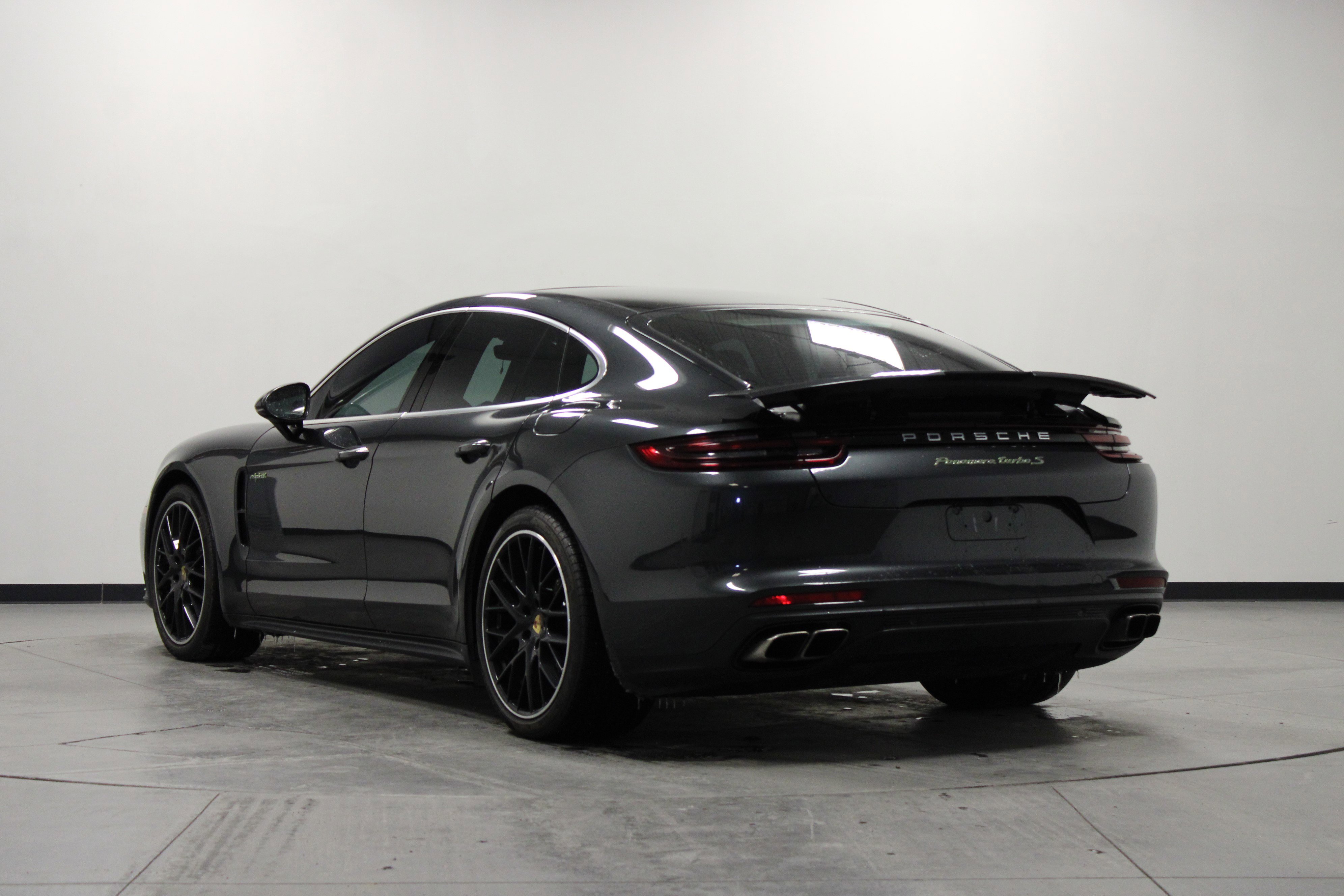 Used 2018 Porsche Panamera Turbo S image 6