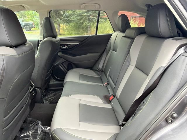 Used 2025 Subaru Outback Onyx Edition AWD/4WD image 27