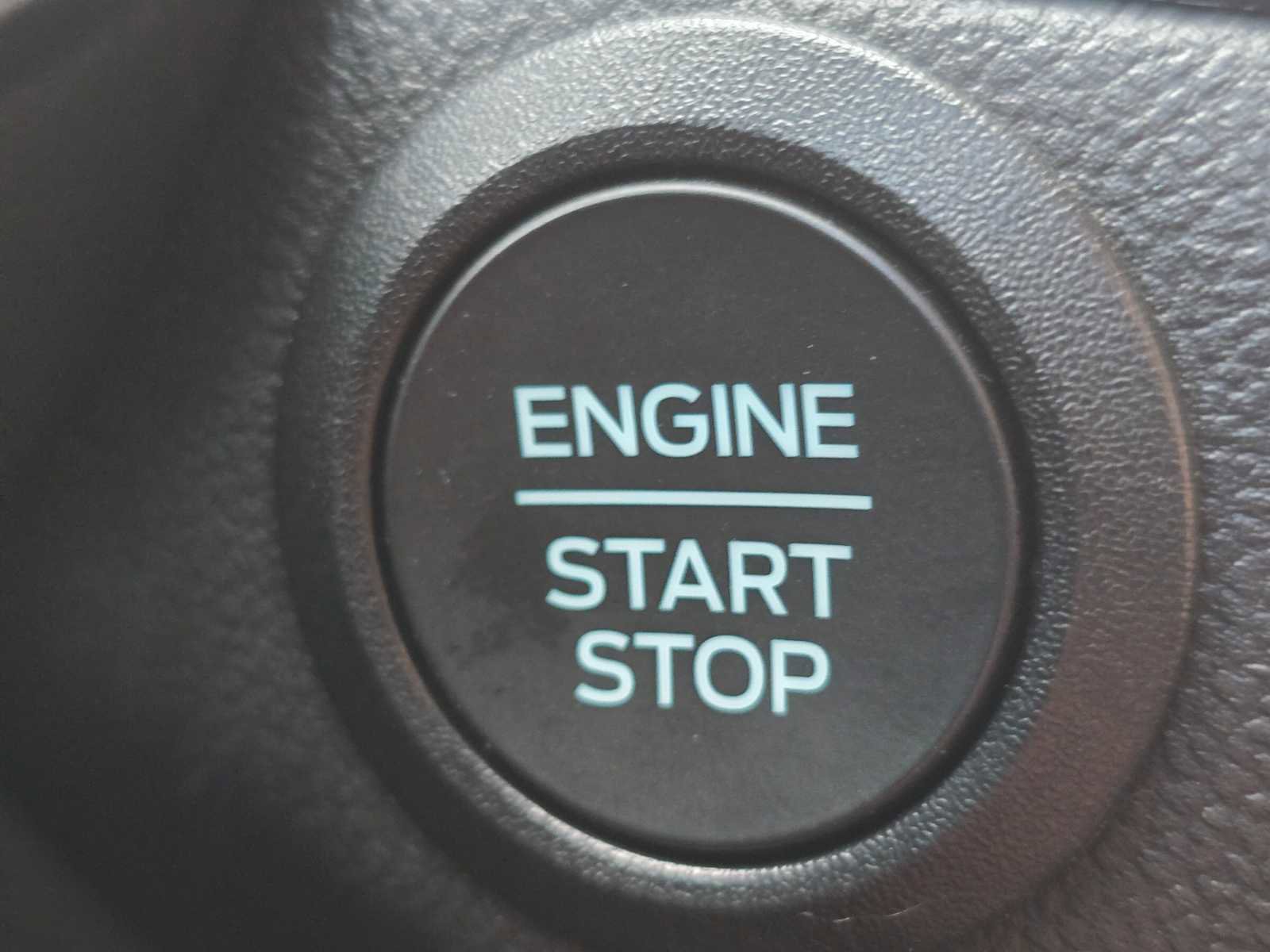 Used 2025 Ford Escape ST-Line Select AWD/4WD image 34