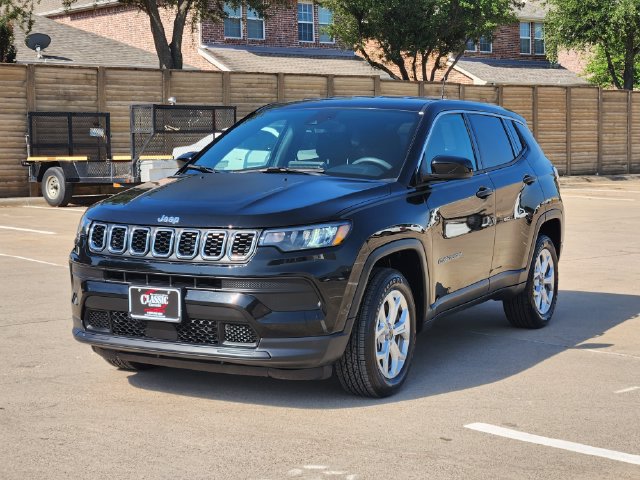 Used 2025 Jeep Compass Sport w/ Mopar Graphics Package AWD/4WD image 11