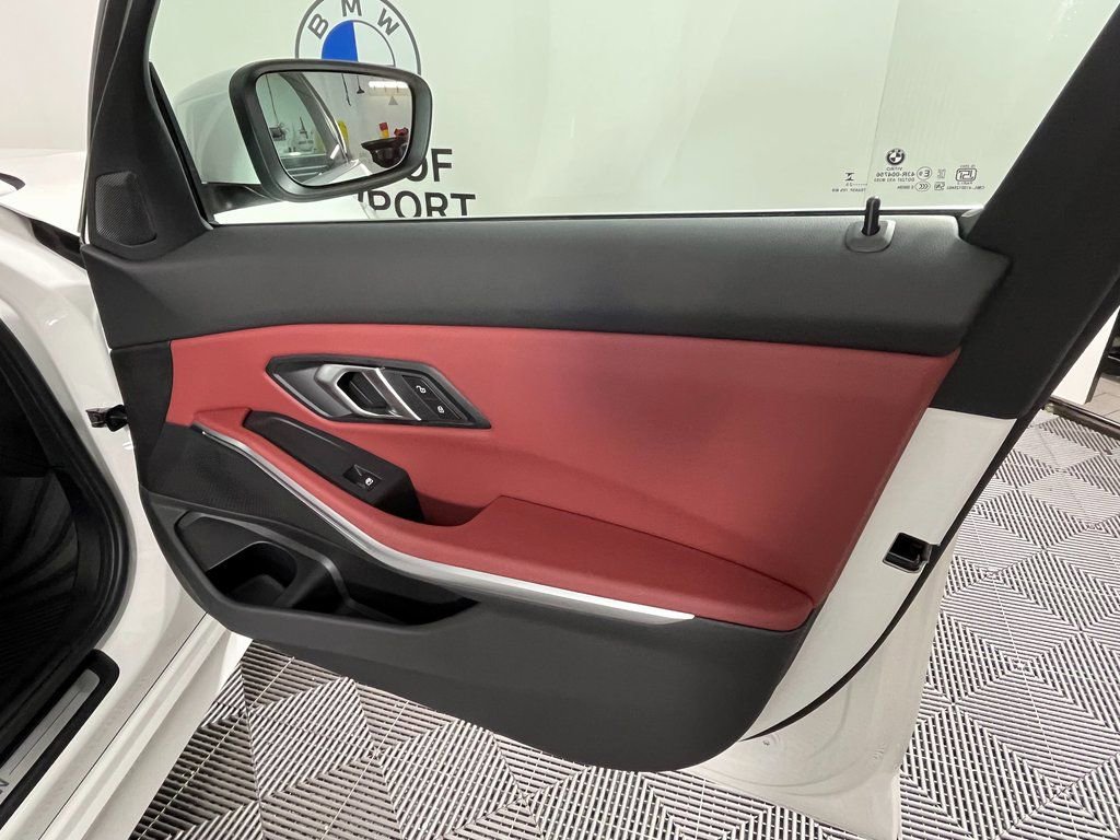Certified 2025 BMW 330i xDrive Sedan w/ Premium Package image 25